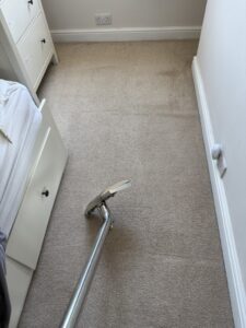 Bedroom carpet Clean (Medium)